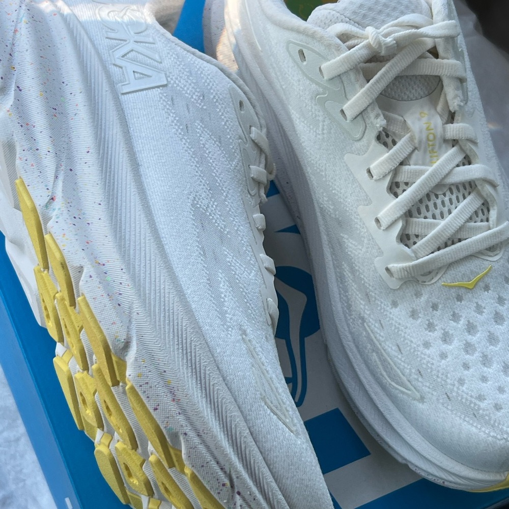 HOKA Women’s Clifton 9 - Brand new